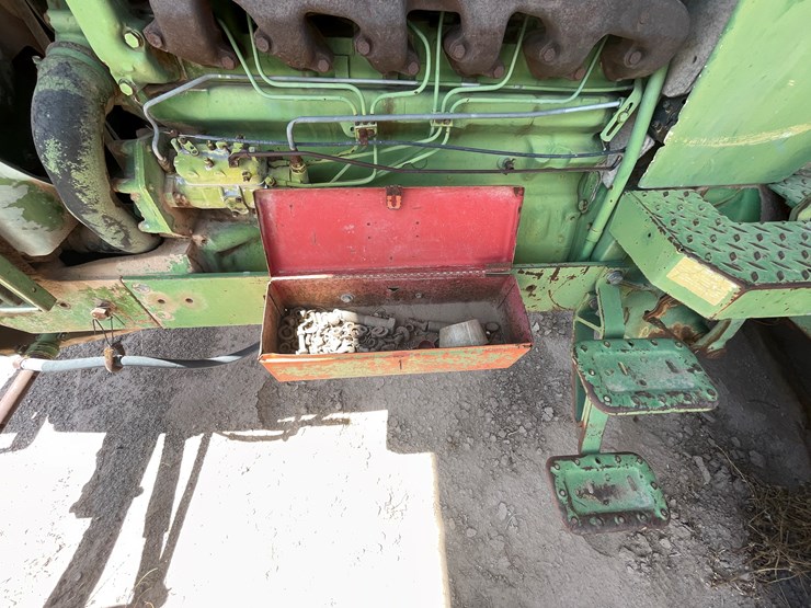 john-deere-2940-image-17