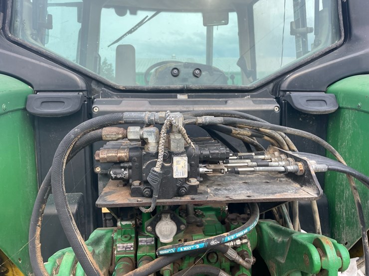 john-deere-6330-image-11