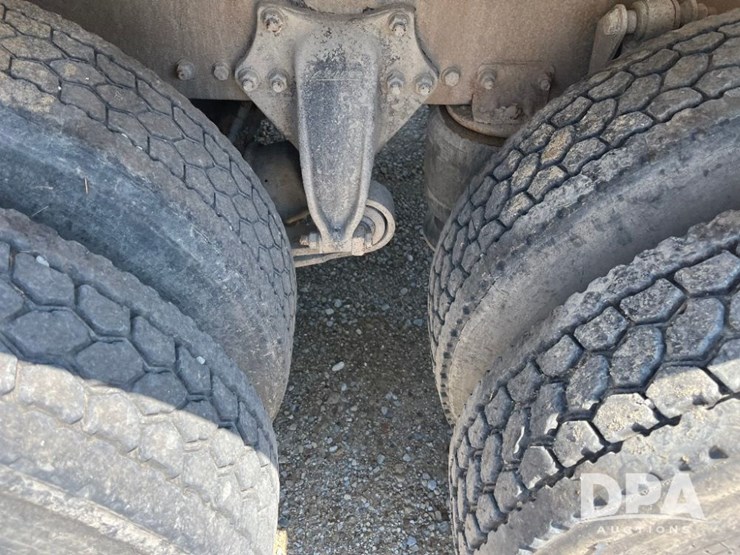 2009-sterling-feed-truck-(jn2573,-unit-2018)-image-44