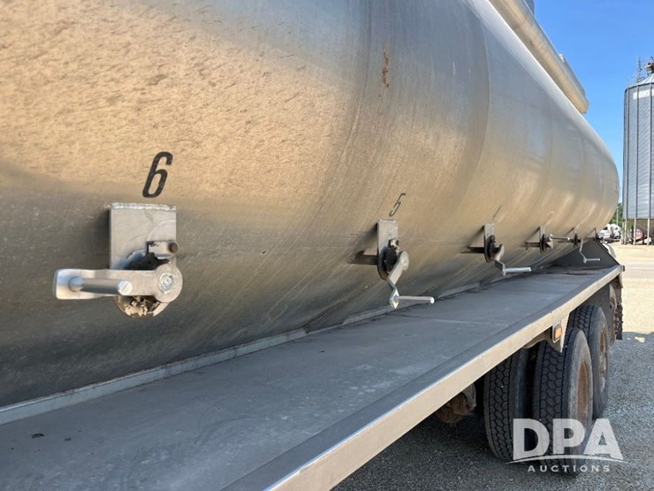 2009-sterling-feed-truck-(jn2573,-unit-2018)-image-70