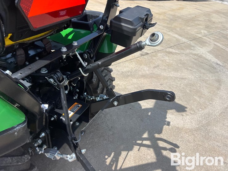 2018-john-deere-1025r-image-18