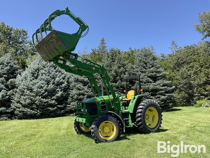 2010-john-deere-6115d-image-9