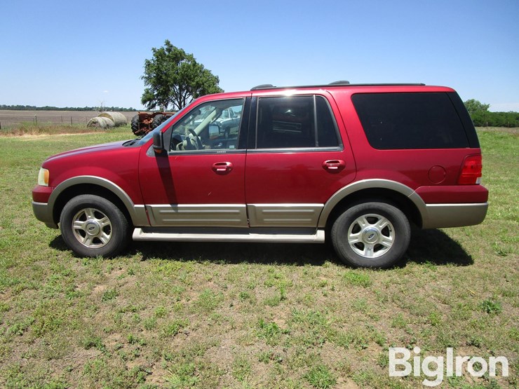 2004-ford-expedition-image-8