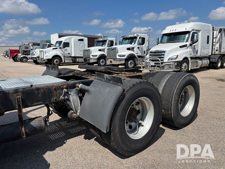 2013-freightliner-truck-(dr11874-unit-771)-image-44