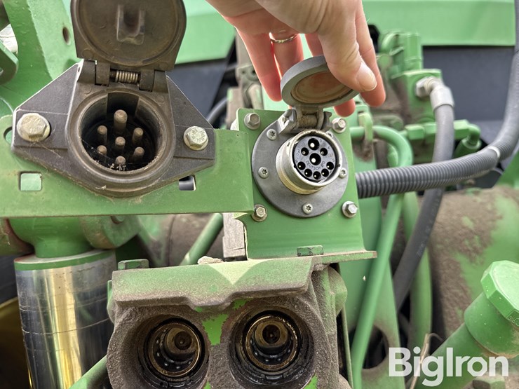 2002-john-deere-7810-image-11