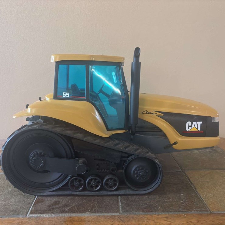 CATERPILLAR 16