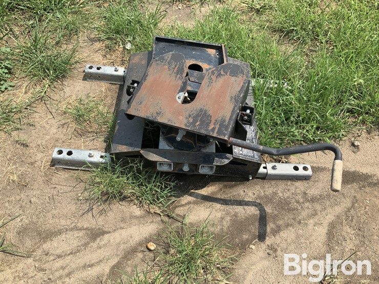 super-glide-5th-wheel-trailer-hitch-image-8