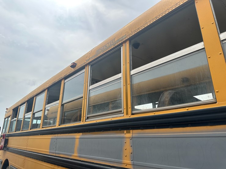 #21-•-#23872-•-2002-international-genesis-school-bus-vin:-1hvbgaan22a916951-image-22