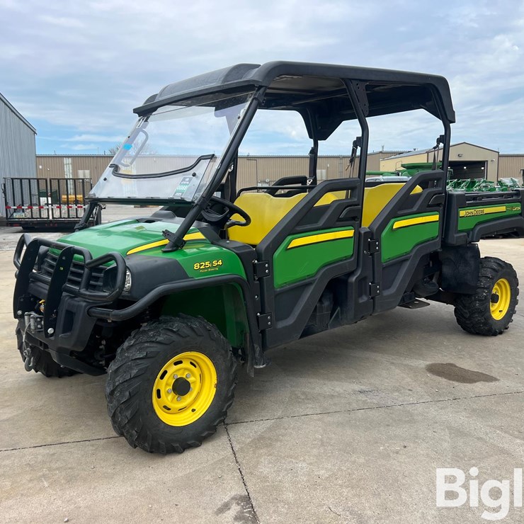 2016 JOHN DEERE GATOR