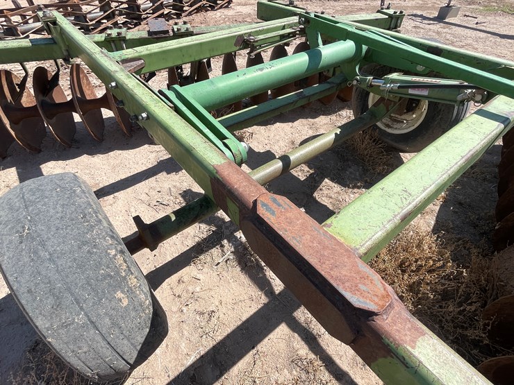 john-deere-425-image-12