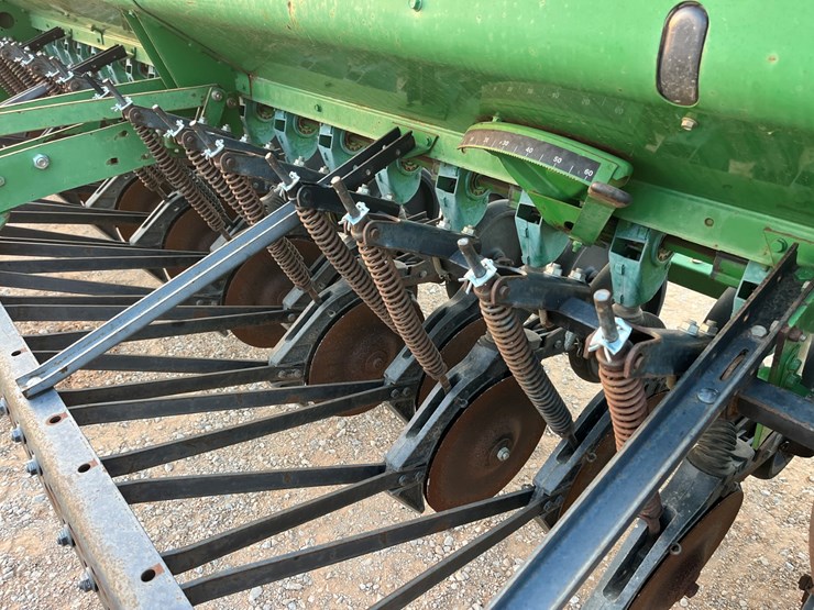 john-deere-450-image-2
