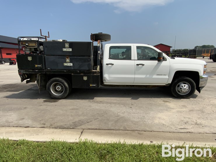 2015-chevrolet-silverado-3500hd-image-4