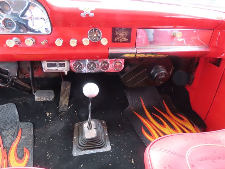 1957-ford-panel-truck-image-16