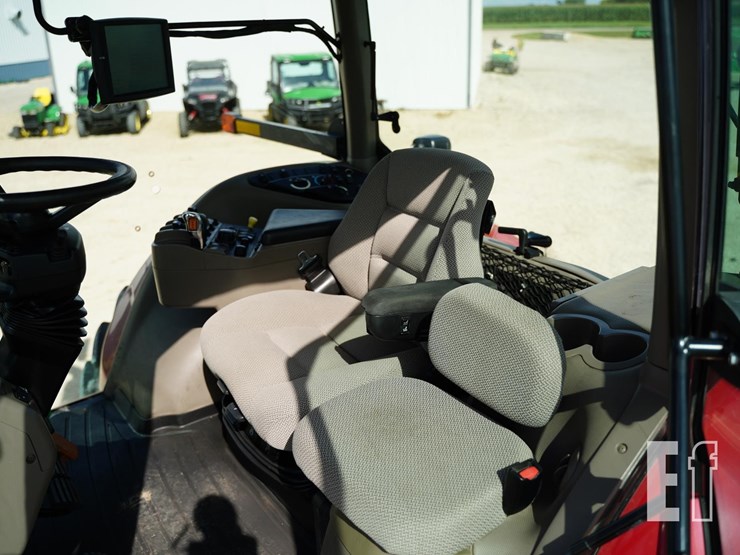 2008-case-ih-magnum-245-image-31