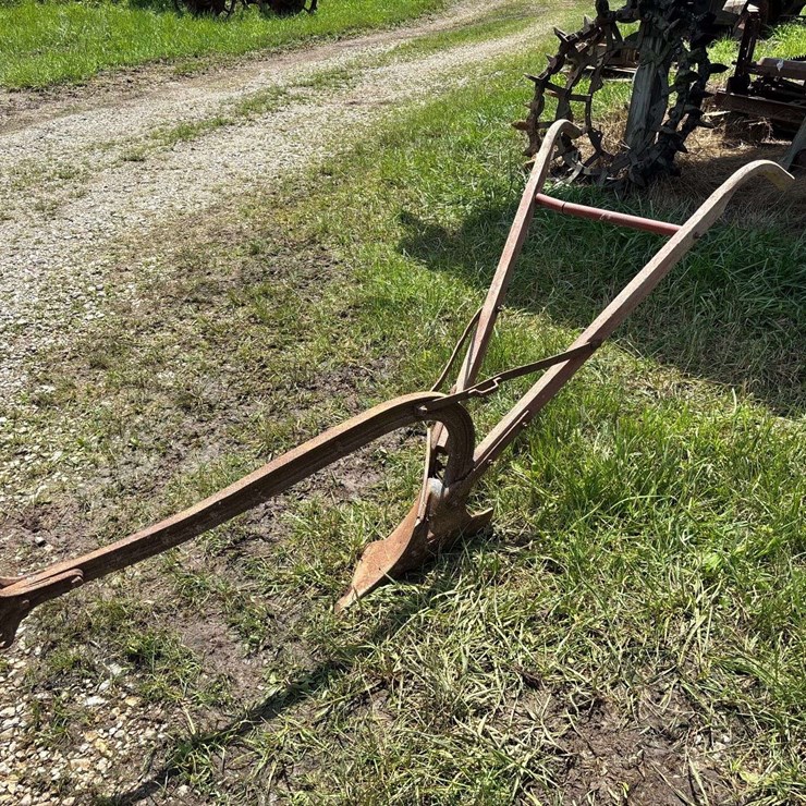 Oliver 6” Walking Plow