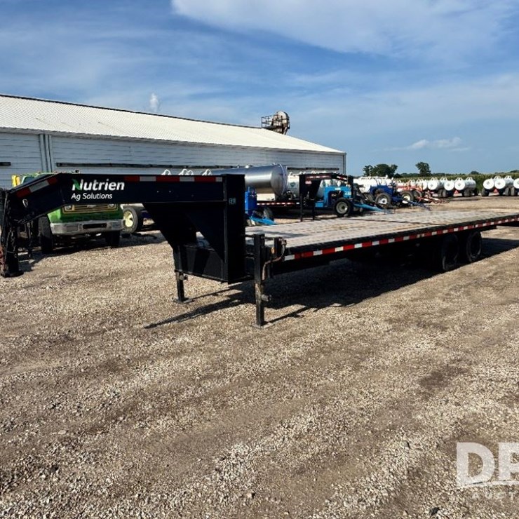 2002 Gold Star Gooseneck Trailer (GP11120, Unit 76073)