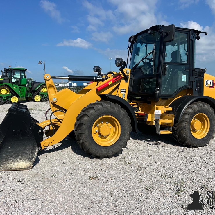 2023 CATERPILLAR 908