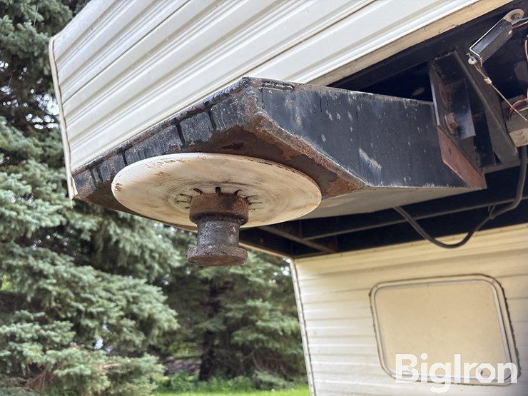 1994-forest-river-salem-5th-wheel-camper-image-9