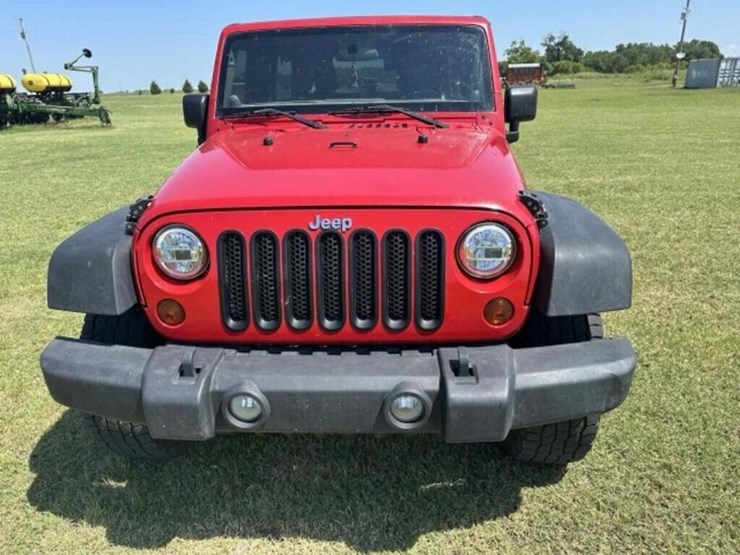 2012-jeep-wrangler-image-3