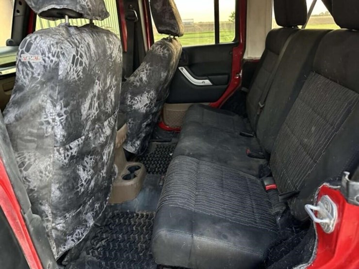 2012-jeep-wrangler-image-10