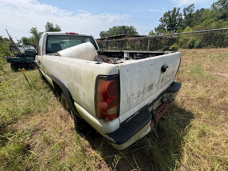 2006-chevrolet-silverado-image-4