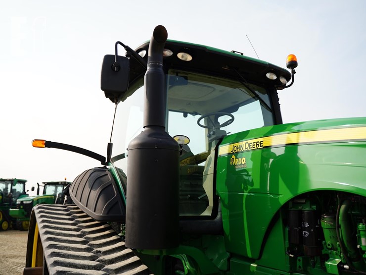 2013-john-deere-8335rt-image-21