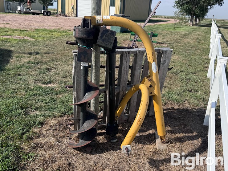 12"-3-pt-post-hole-digger-image-1
