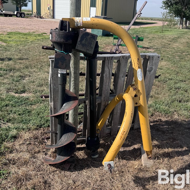12" 3-Pt Post Hole Digger