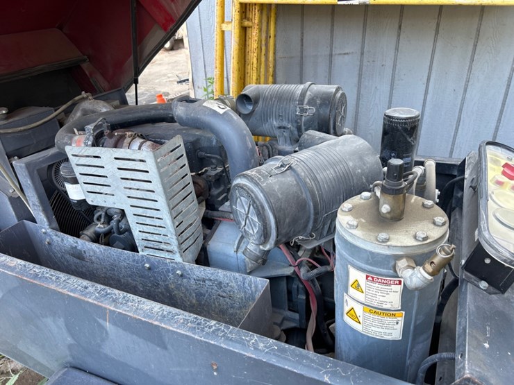 2013-chicago-pneumatic-cps-185-diesel-mobile-air-compressor-image-8