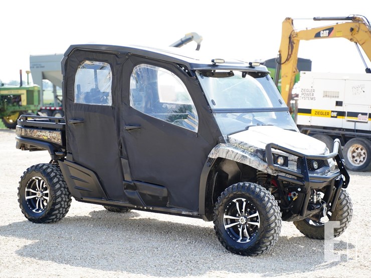 2017-john-deere-gator-image-3