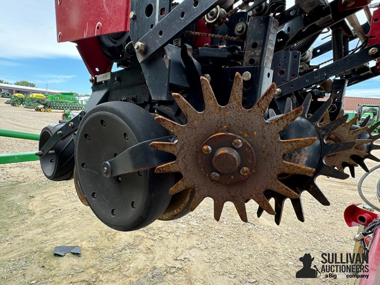 case-ih-1200-image-11