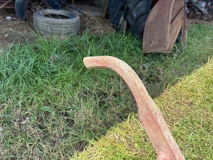 oliver-6”-walking-plow-image-12