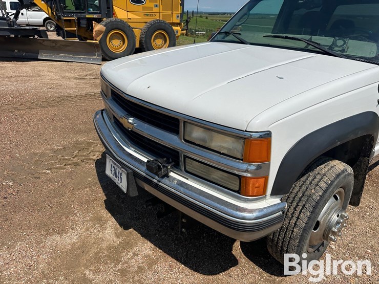 2000-chevrolet-3500-image-12