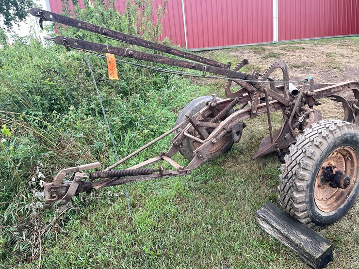 #7460-•-unknown-brand-2-bottom-plow-image-11