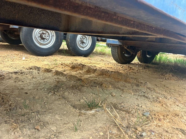 2013-5'-x-22'-t/a-gooseneck-trailer-image-10