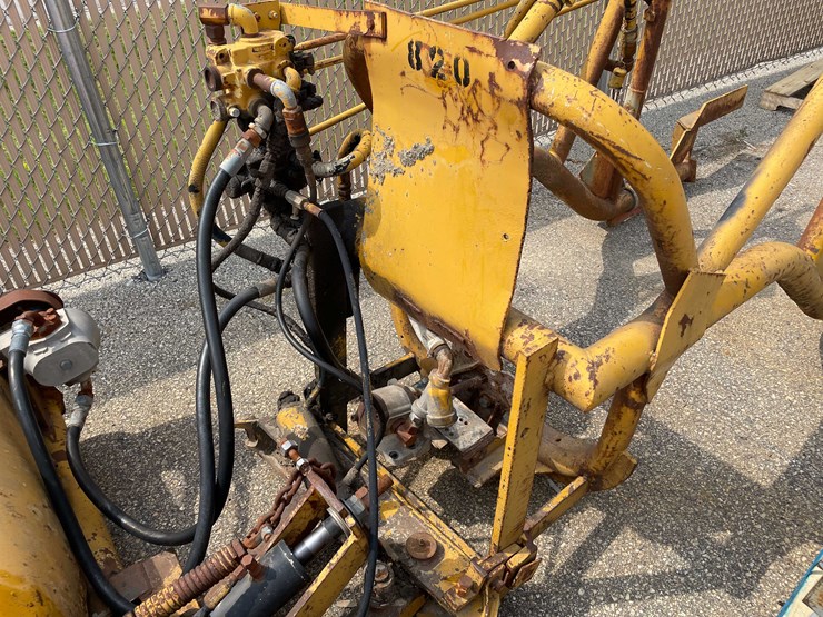 #8021-•-construction-sweeper-(o12)-image-17