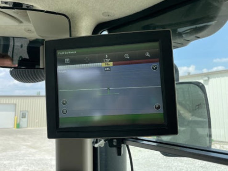 2021-john-deere-f4365-image-13