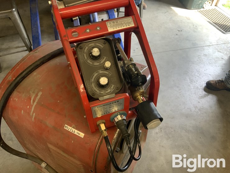 lincoln-idealarc-250-welder-image-13