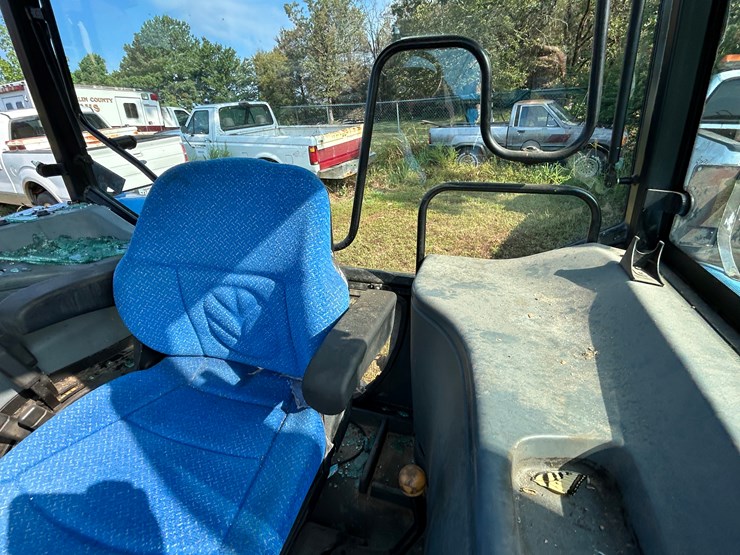 new-holland-tl100a-image-48