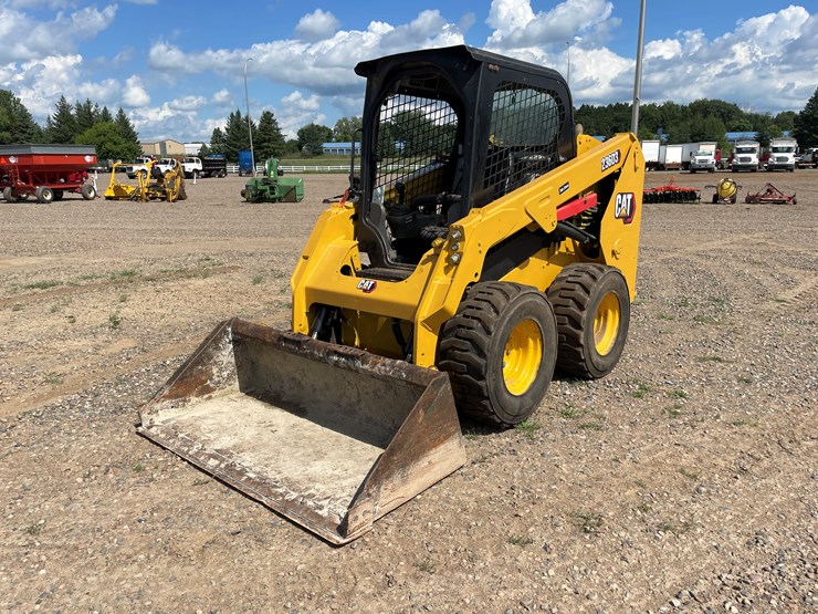 caterpillar-236-image-1