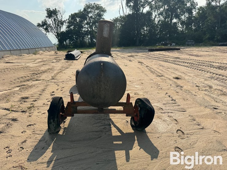 500-gal-propane-tank-trailer-image-2