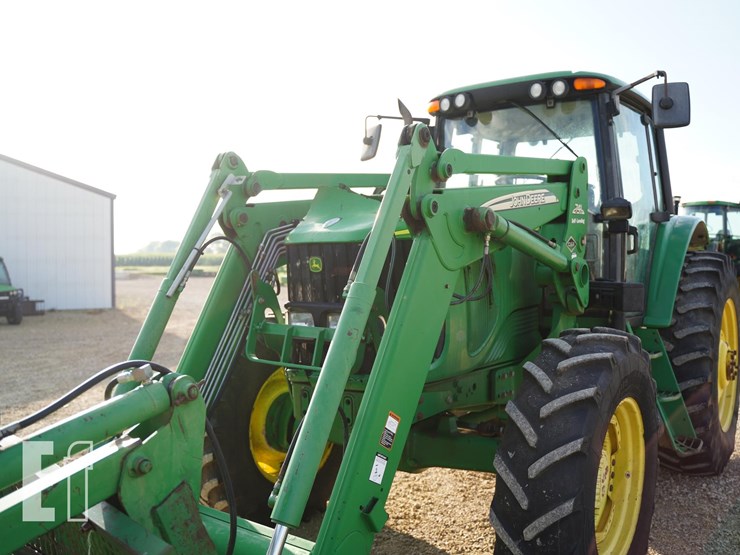 2002-john-deere-7420-image-14