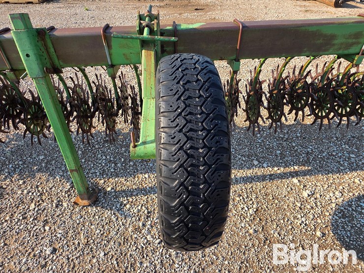 john-deere-400-image-17