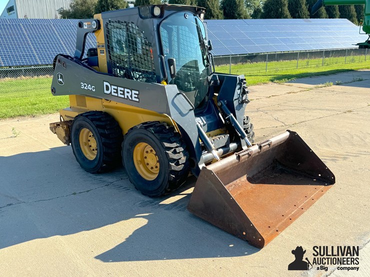2018-deere-324g-image-3