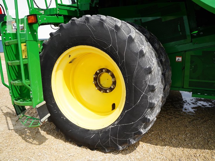 2012-john-deere-s680-image-46