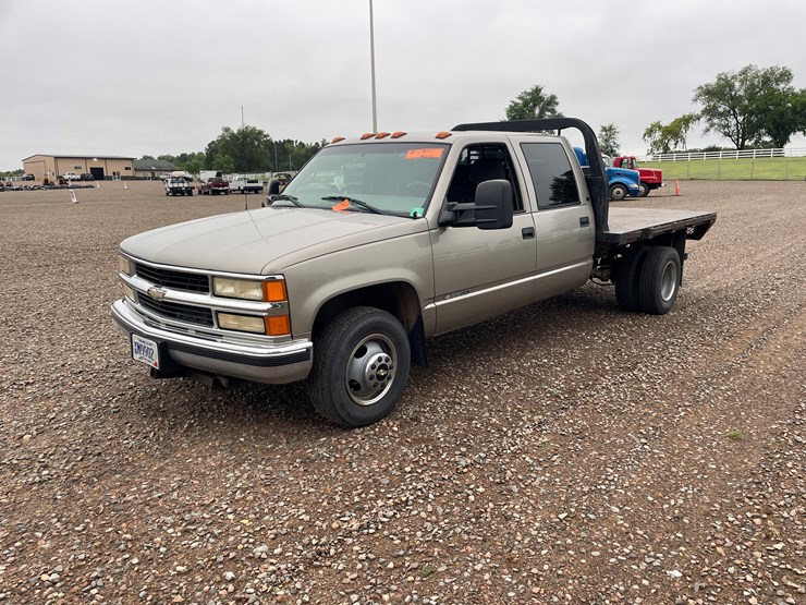 2000-chevrolet-3500-image-1
