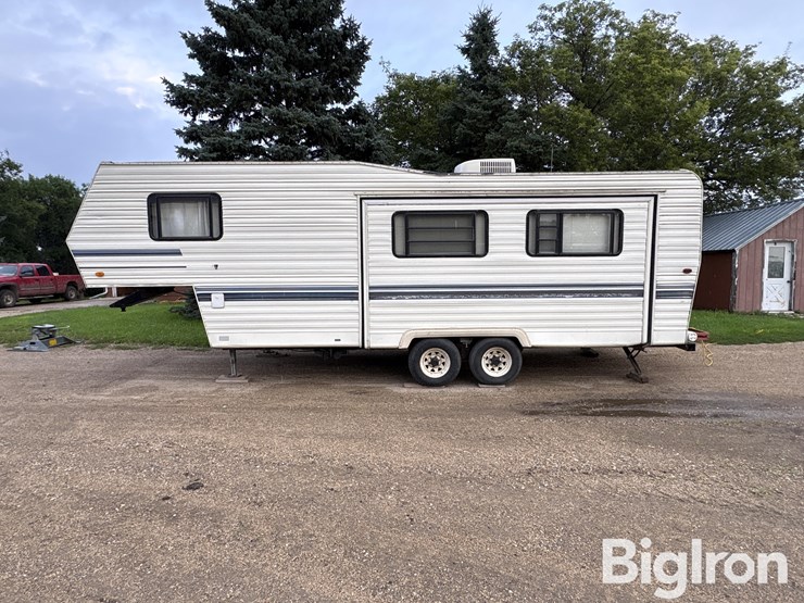 1994-forest-river-salem-5th-wheel-camper-image-8