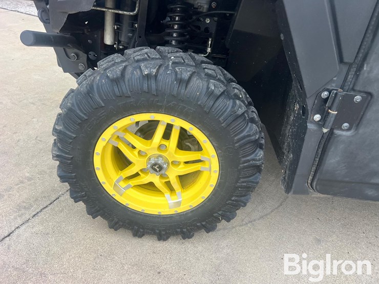 2020-john-deere-2020-image-18