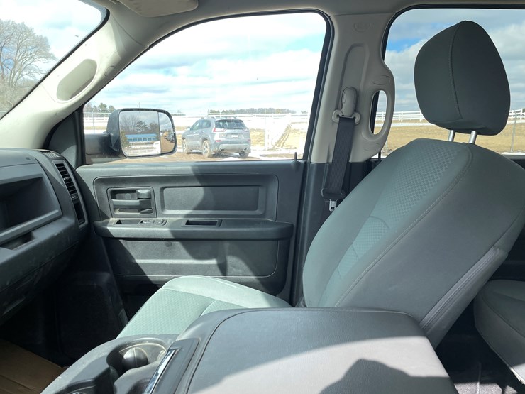 2017-dodge-ram-2500-image-10