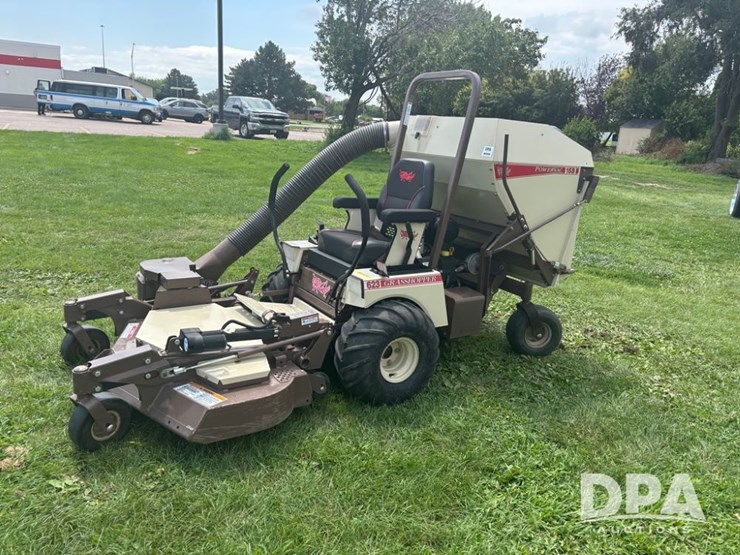 grasshopper-623-mower-(dr12069)-image-1